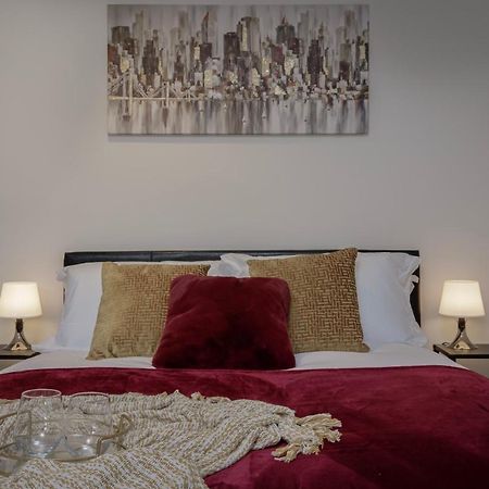 King Sized Luxury - Stylish Studio Flat Блекпул Екстериор снимка