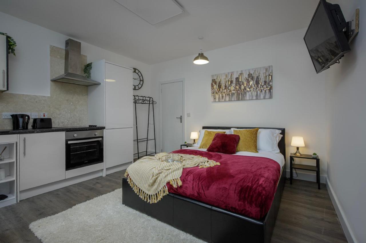 King Sized Luxury - Stylish Studio Flat Блекпул Екстериор снимка