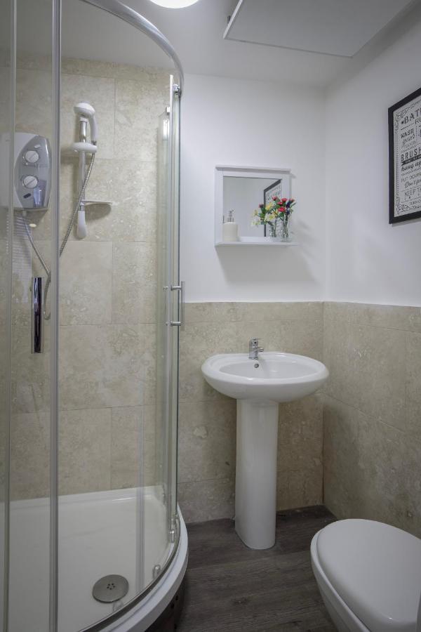 King Sized Luxury - Stylish Studio Flat Блекпул Екстериор снимка