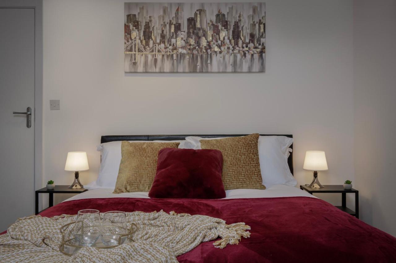 King Sized Luxury - Stylish Studio Flat Блекпул Екстериор снимка